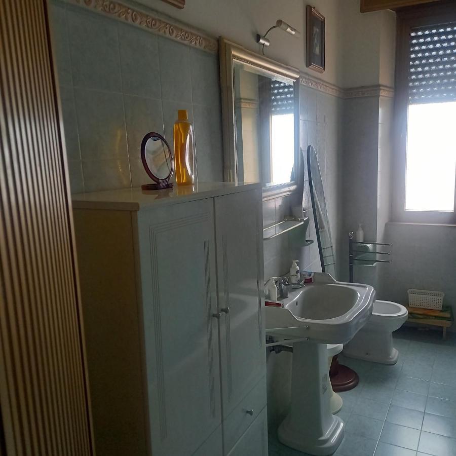 Il Nido Di Mamma E Babbo Apartment Civitavecchia Exterior photo
